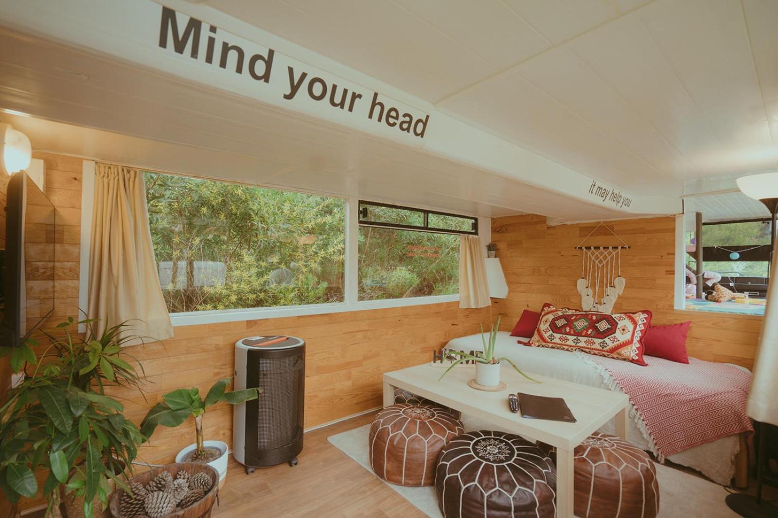 The Amazing Inacio Bus Converted Home Sintra Exterior photo
